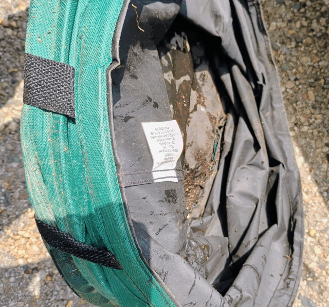 Side view aldi pop up lawn debris bag